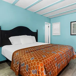 https://noho-hotel-hollywood.topanaheimhotels.com